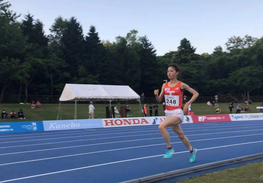日本选手刷新自己纪录，跻身前列的简单介绍